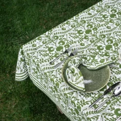 Pomegranate Inc Cactus Flower Lettuce Green Tablecloth^ Tablecloths
