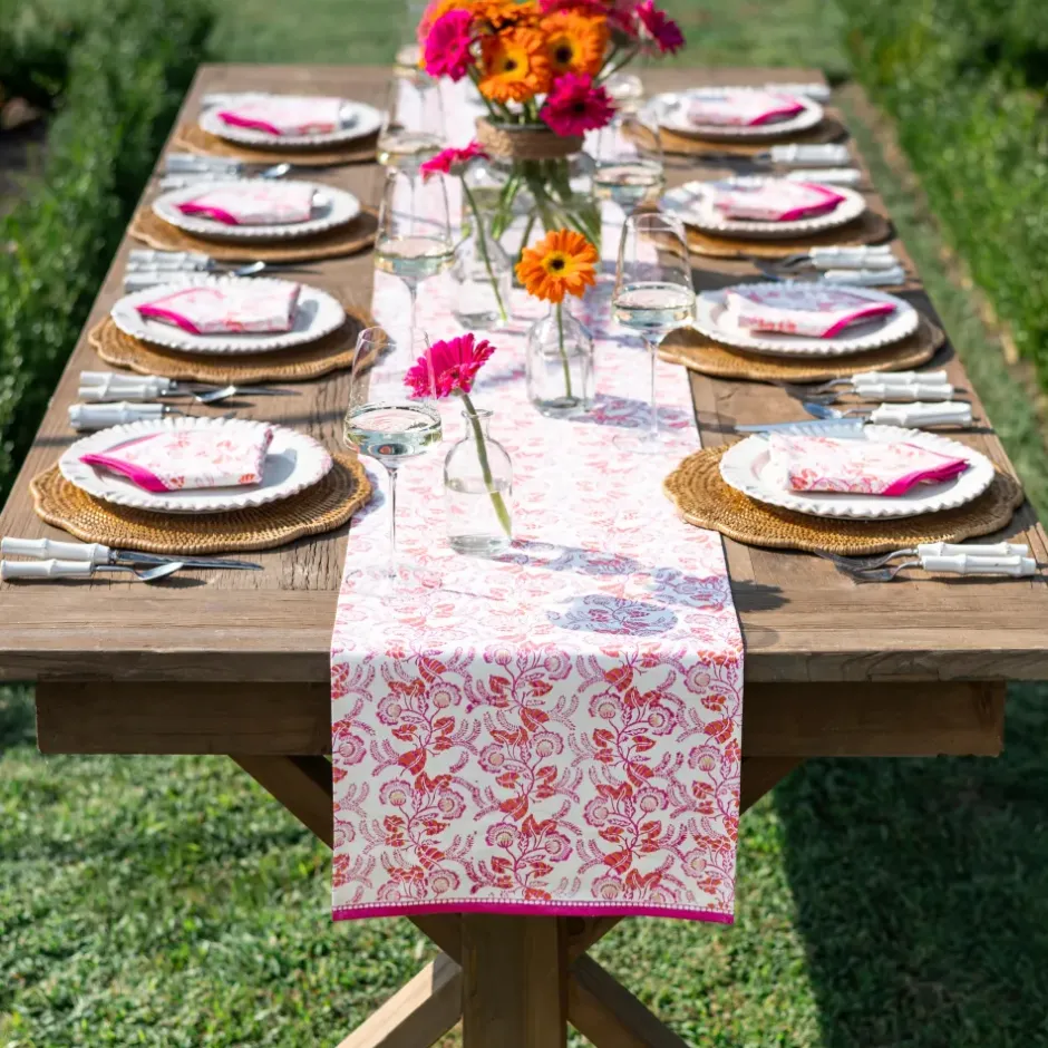 Pomegranate Inc Gardenia Vine Berry Table Runner^ Table Runners