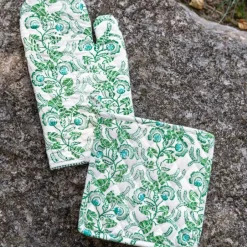 Pomegranate Inc Gardenia Vine Emerald Oven Mitt Set^ Oven Mitts