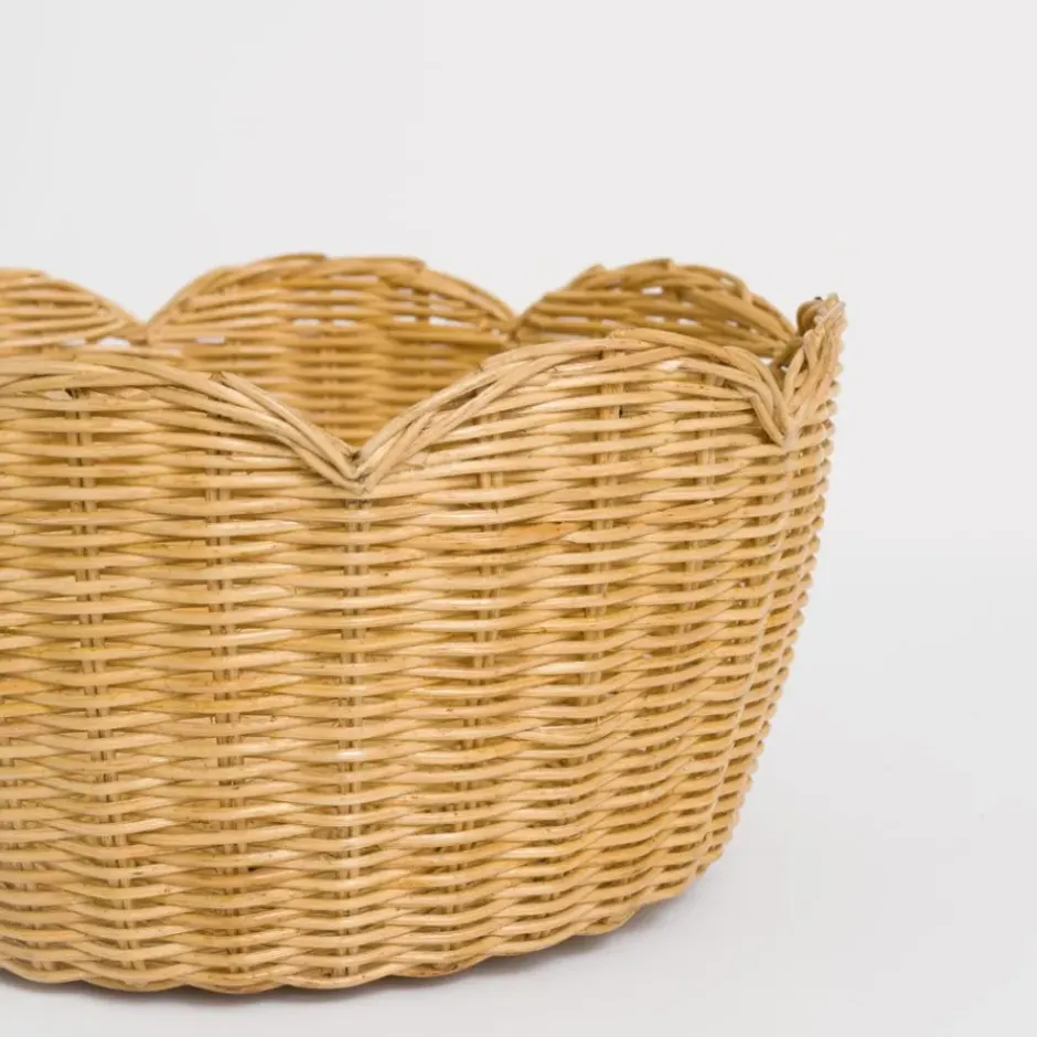 Pomegranate Inc Natural Wicker Scalloped Bowl^ Serveware|Rattan, Wicker & Bamboo